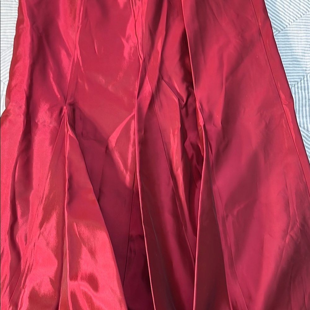Michaelangelo Elegant Two Piece Red Evening Dress - Picture 9 of 10